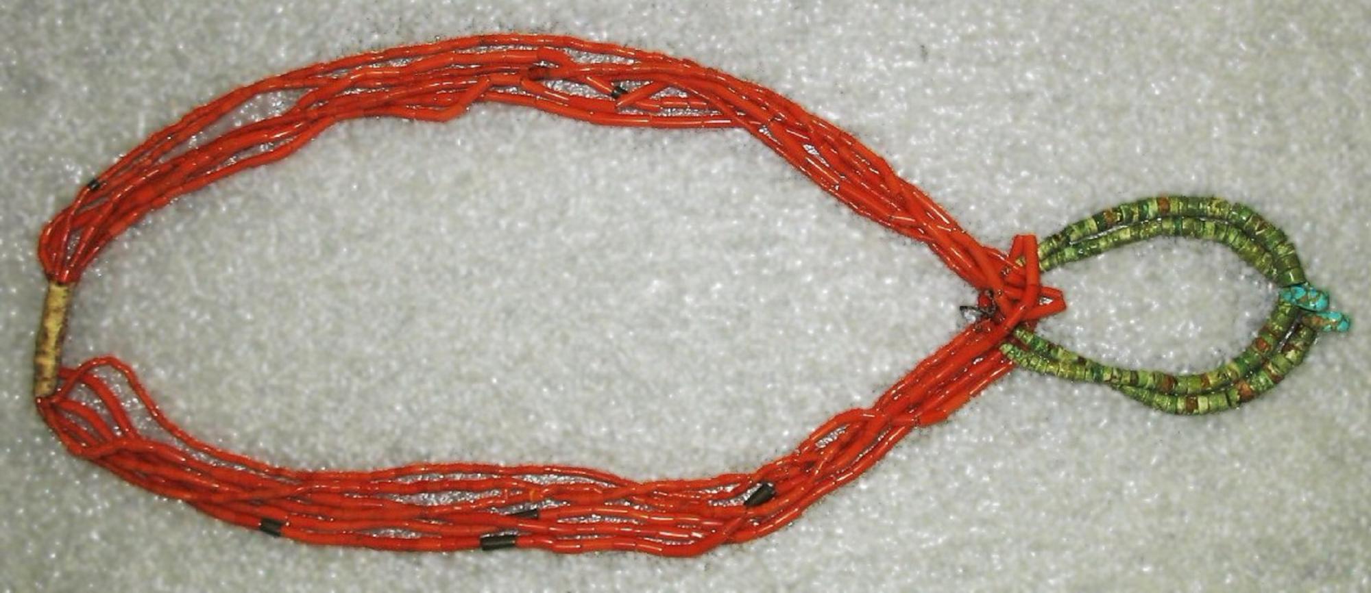 Не лише золото і срібло. Предмети з яких матеріалів найбільше цінують колекціонери