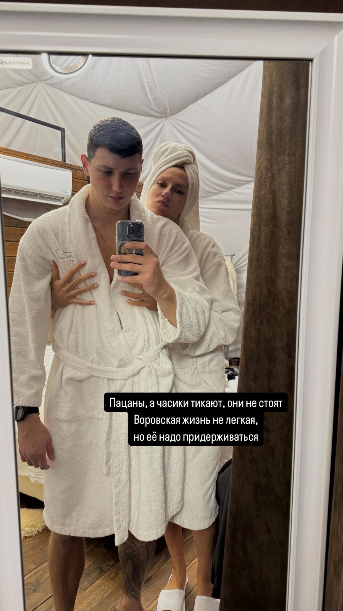 Леся Никитюк обручилась с любимым-военным и показала кольцо