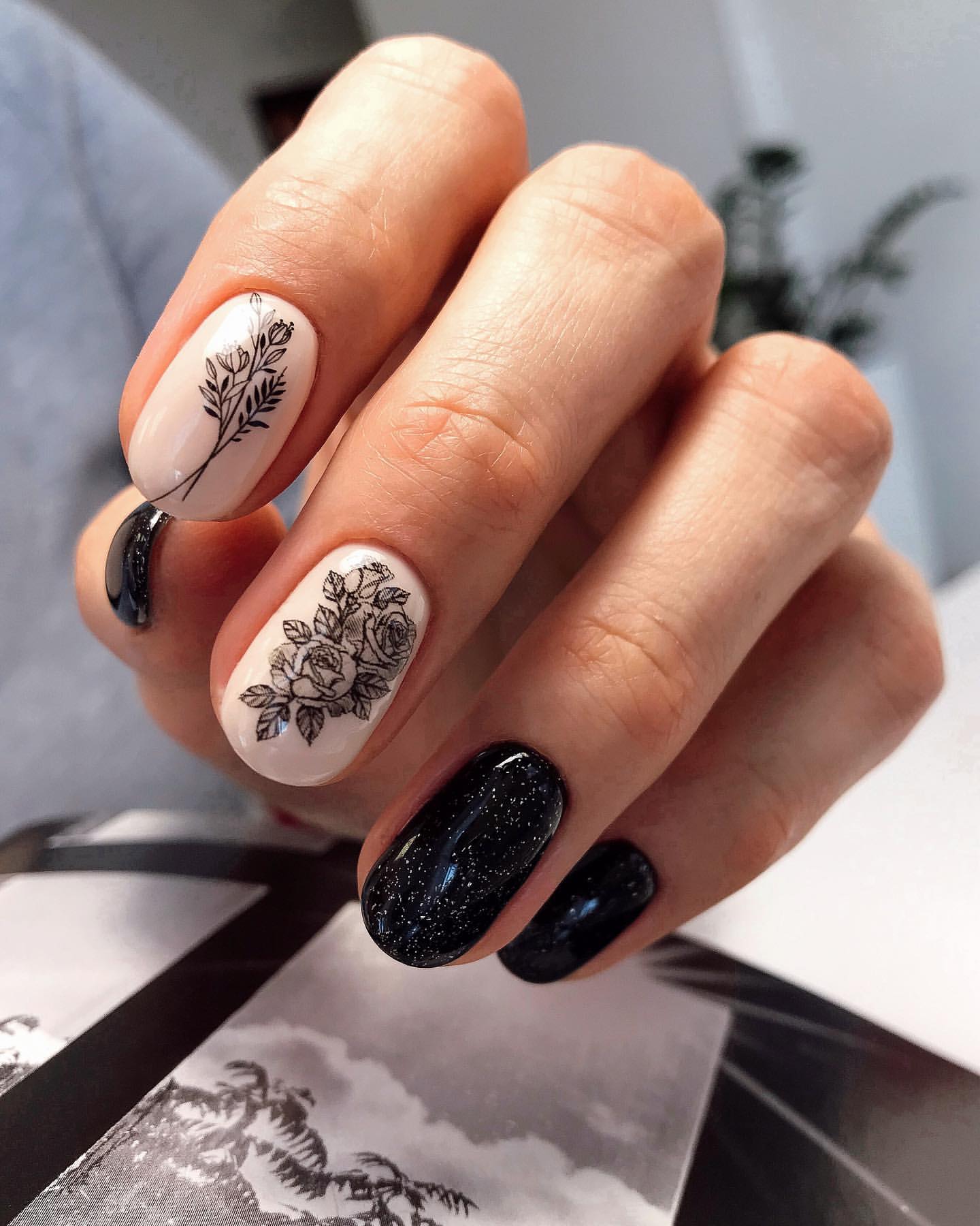 Який манікюр притягне успіх та гроші у жовтні. Це точно не червоний та молочний