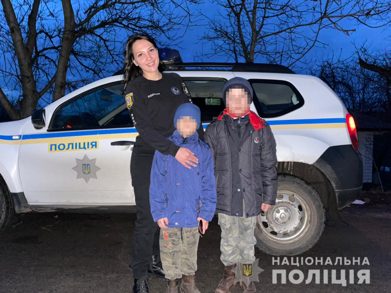 У Вінницькій області двоє дітей втекли з дому і босоніж пройшли 10 кілометрів (фото)