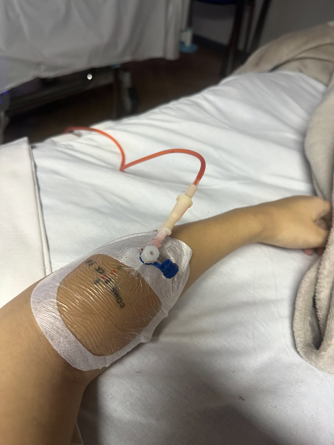 Українська стилістка та екс-дівчина Wellboy бореться з раком