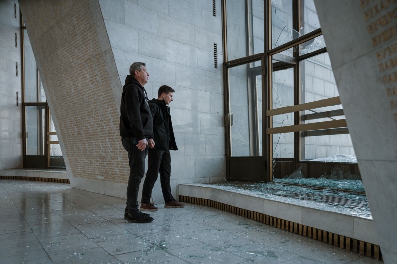 Strike on Kyiv symbol: Russia damages museum under 'Motherland' monument