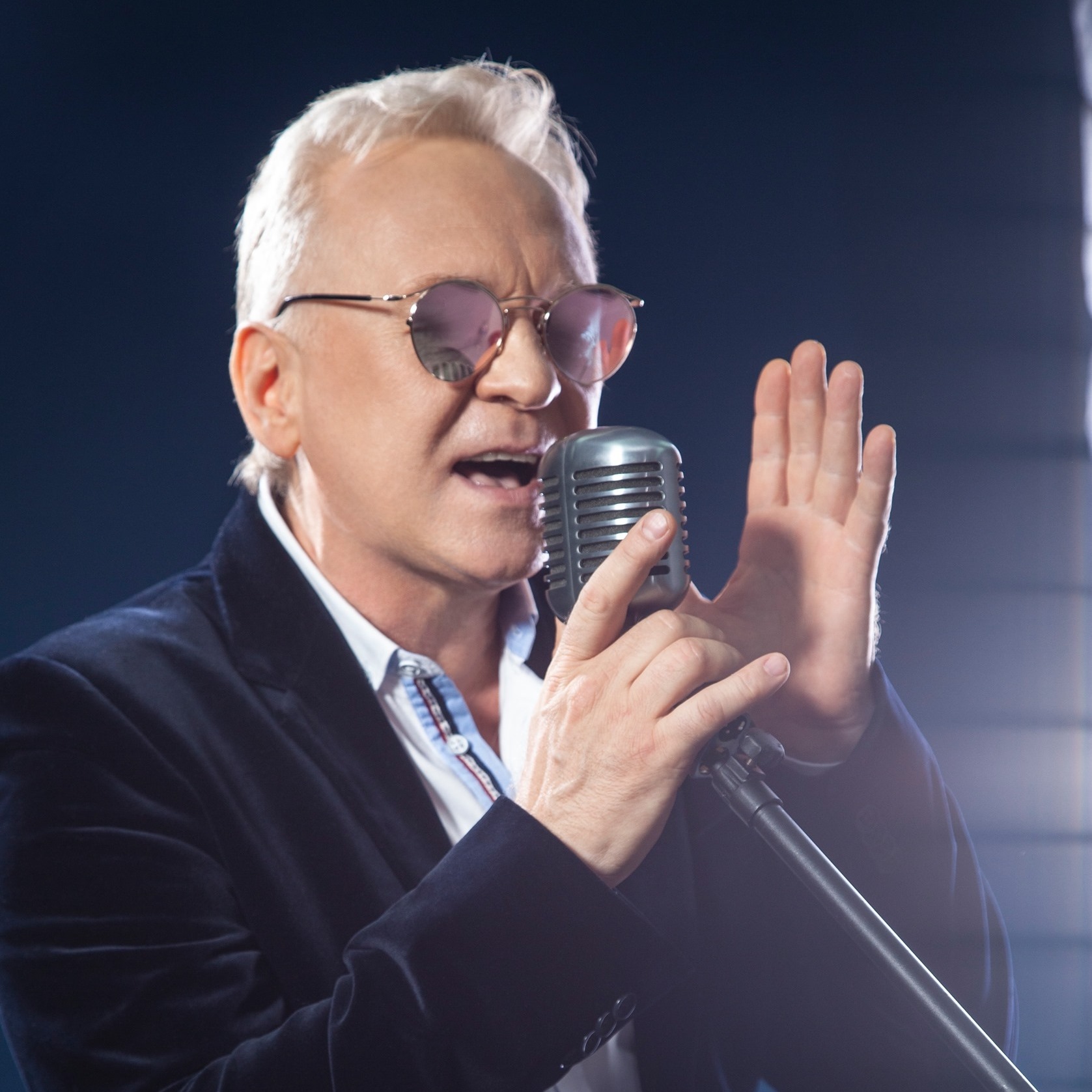 Де зараз співак Олег Шак, який виступав з Яремчуком і хотів стати військовим (фото)