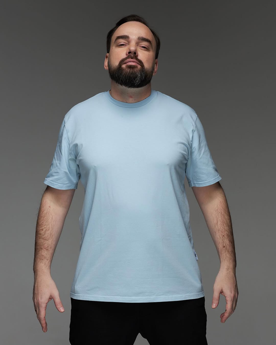 Погиб известный стендап-комик Артур Петров