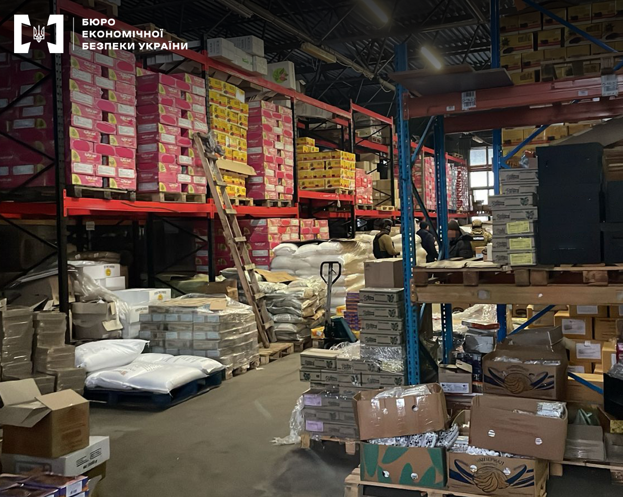 Продавали как оригинальную продукцию. В Украине подделывали масло известных марок