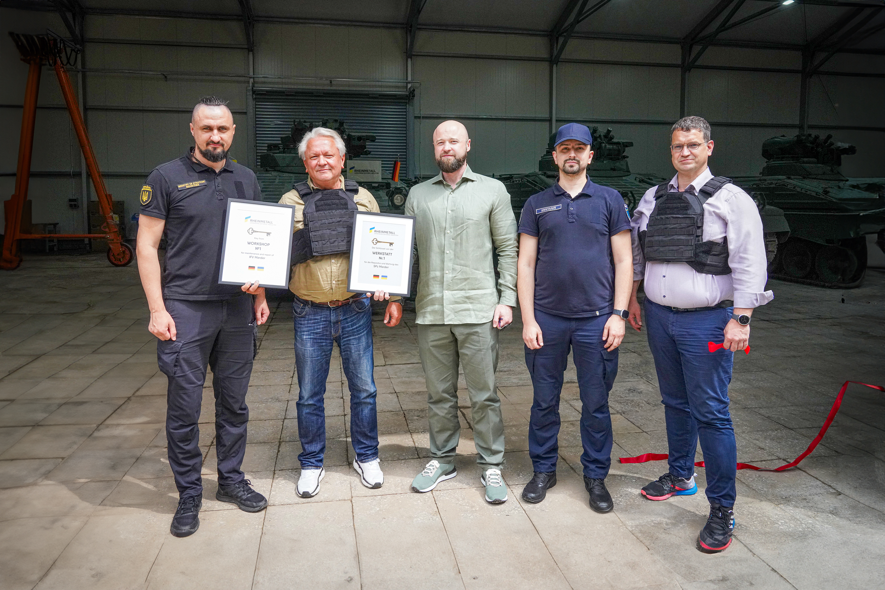 "Укроборонпром" и Rheinmetall открыли первый цех по ремонту и производству бронетехники