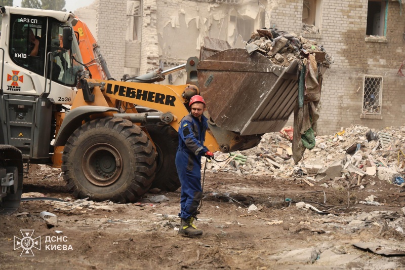 Search operation completed at destroyed high-rise in Kyiv, death toll confirmed