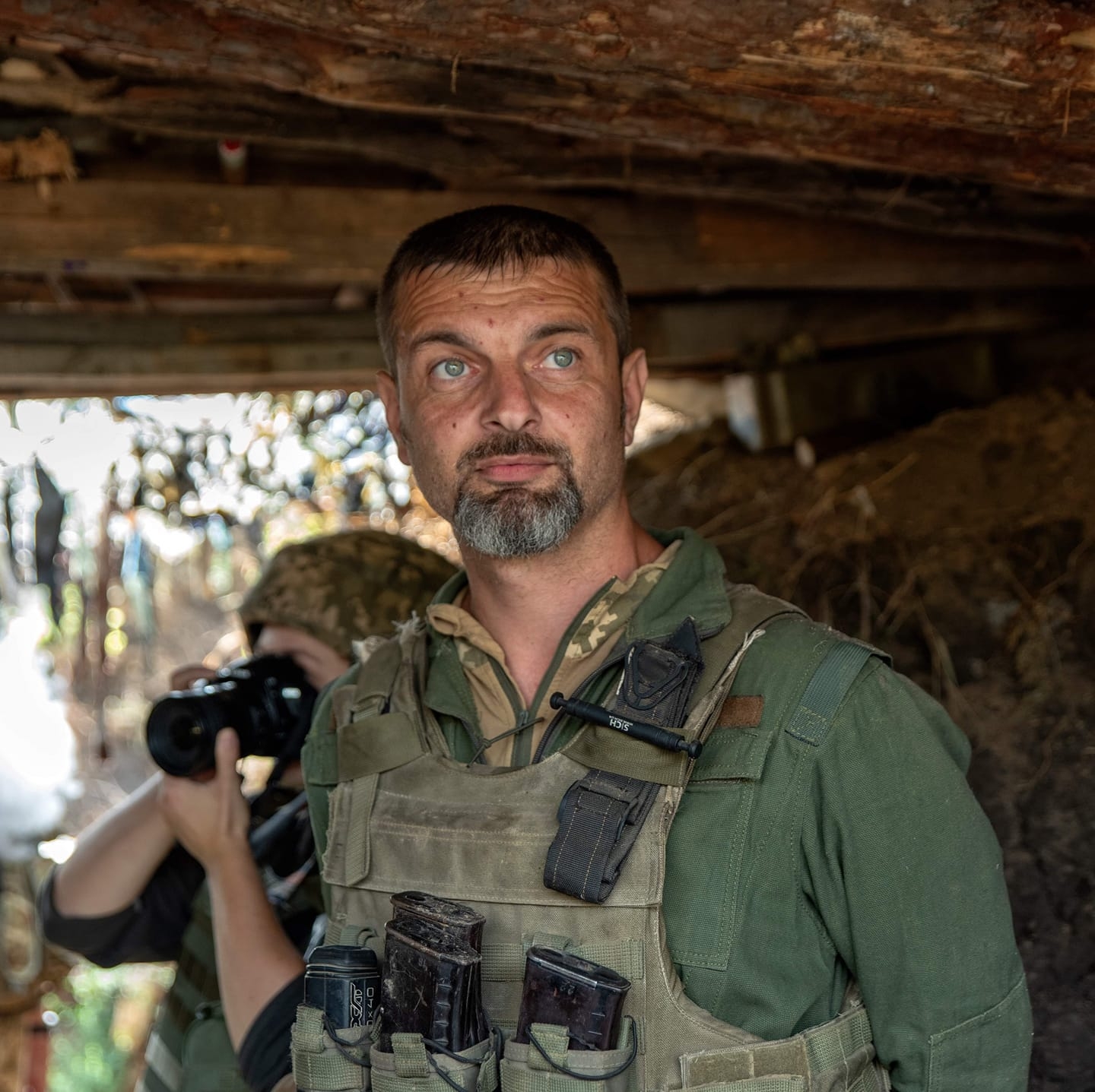 Обличчя Азовсталі: якими є звільнені з полону захисники Маріуполя поза війною