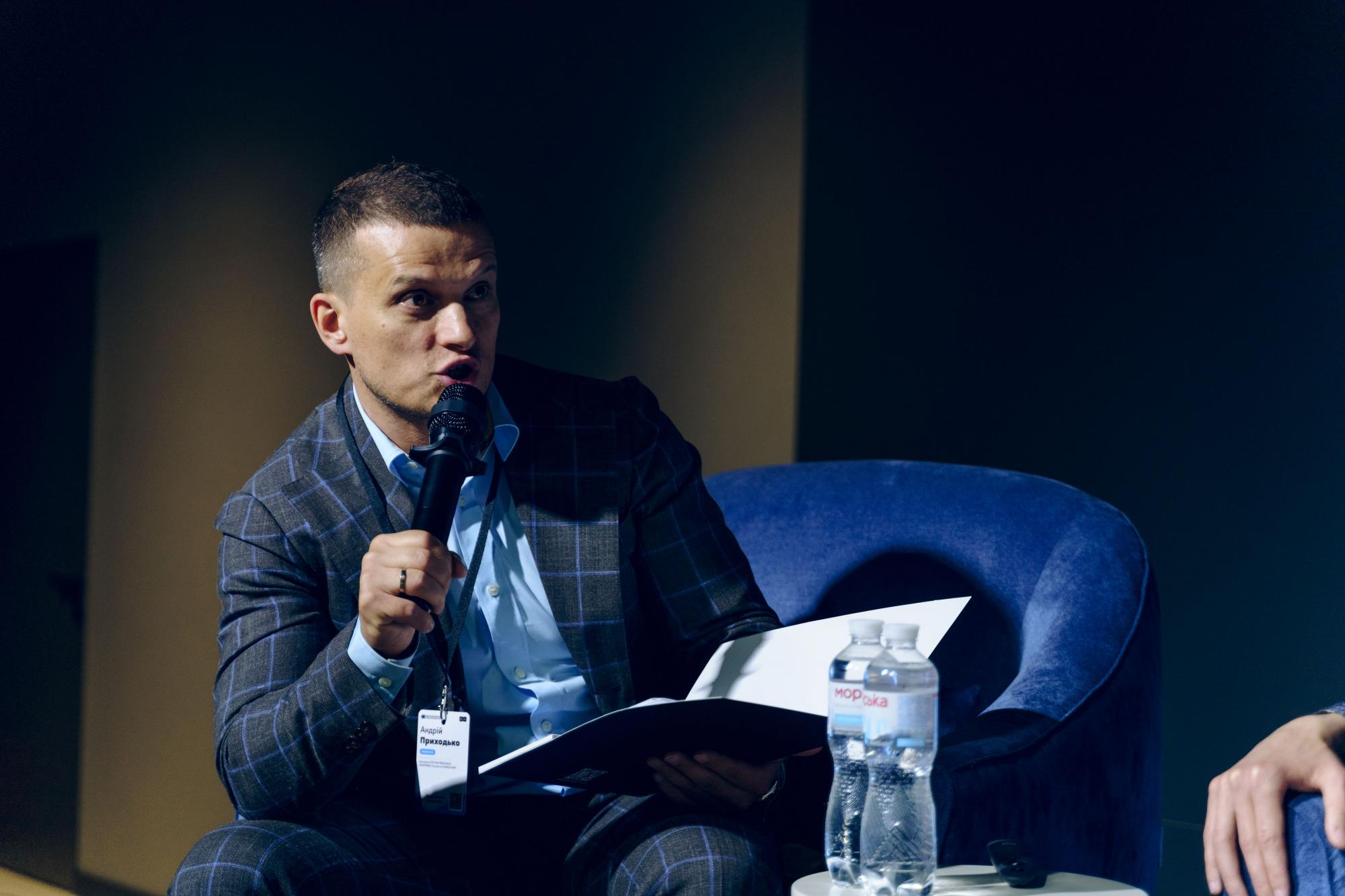 Юристи чи штучний інтелект? Юридичний маркетплейс КОНСУЛЬТАНТ поєднує обидва світи на користь користувачів