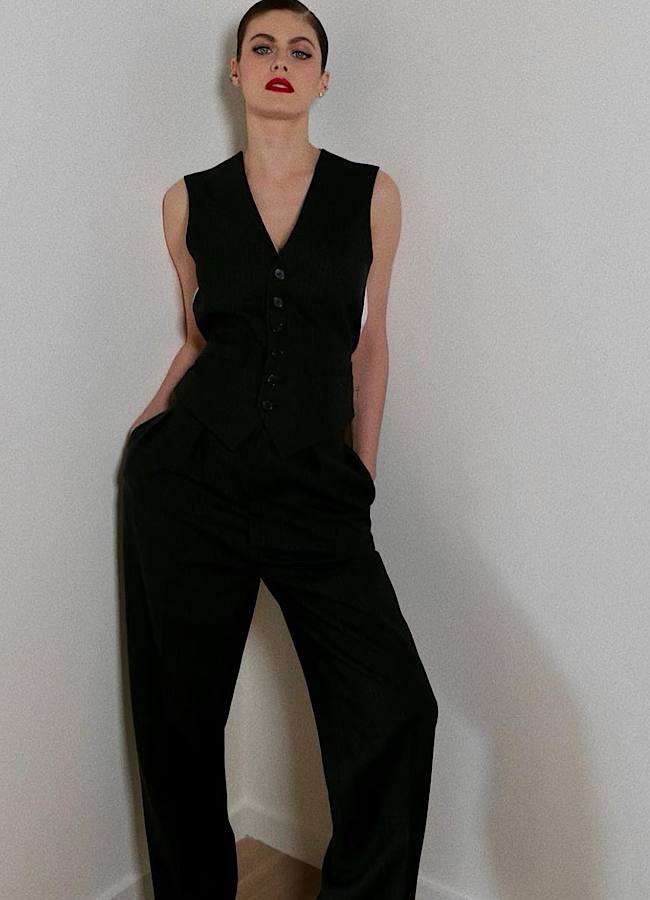 8 очень стильных образов &quot;спасительницы Малибу&quot; Александры Даддарио, поддерживающей Украину