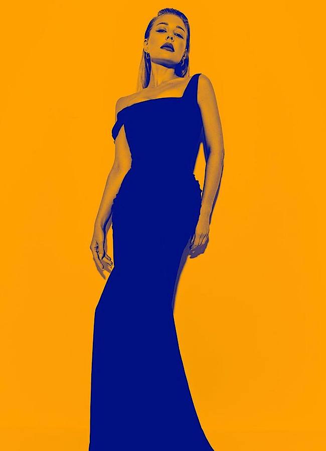 Наряд на фотосессию за 25 тысяч: какие вещи в гардеробе Кароль стоят так дорого