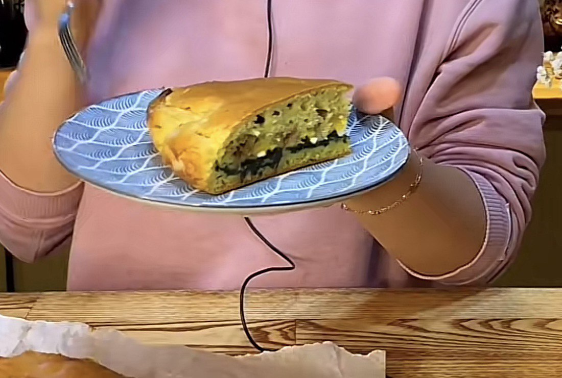 Быстро и дешево: рецепт вкусного пирога, который никогда не надоест