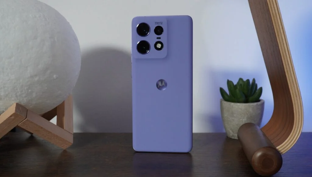 Идеальный баланс цены и качества. Топ-8 смартфонов среднего класса в 2024 году