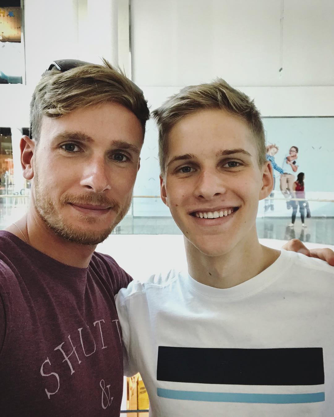 Спортсмен-серфінгіст: як виглядає рідний брат Каті Осадчої (фото)