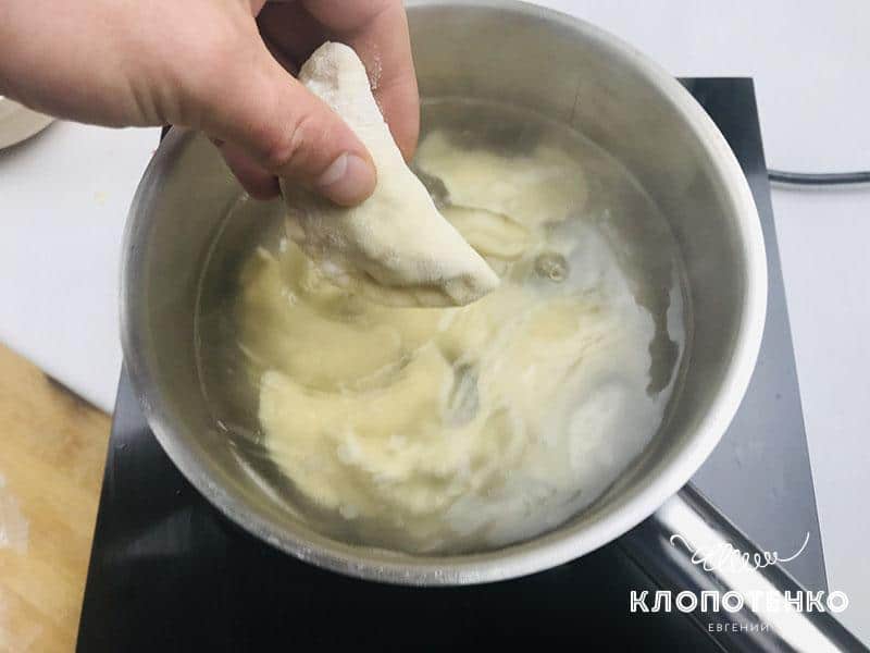 Клопотенко дав рецепт вареників з сиром, додавши туди нашу улюблену крупу