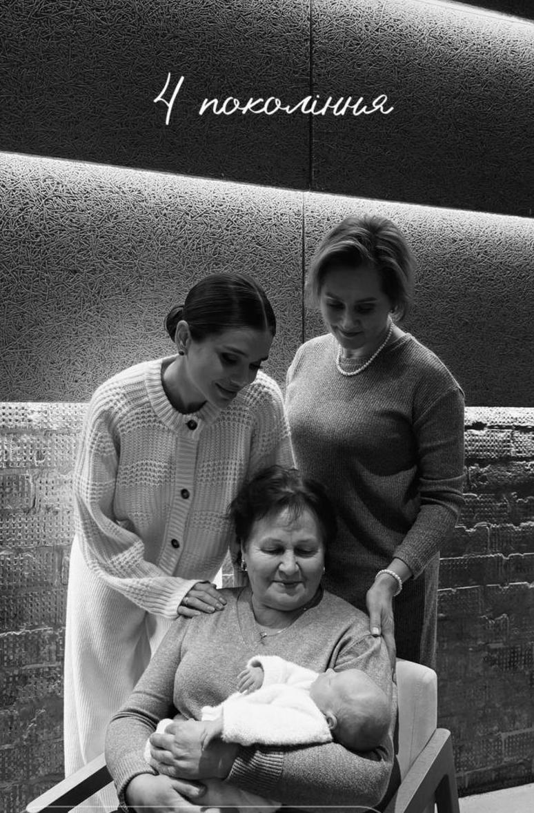 Блогерша-миллионница Саша Бо крестила дочь: трогательные фото таинства