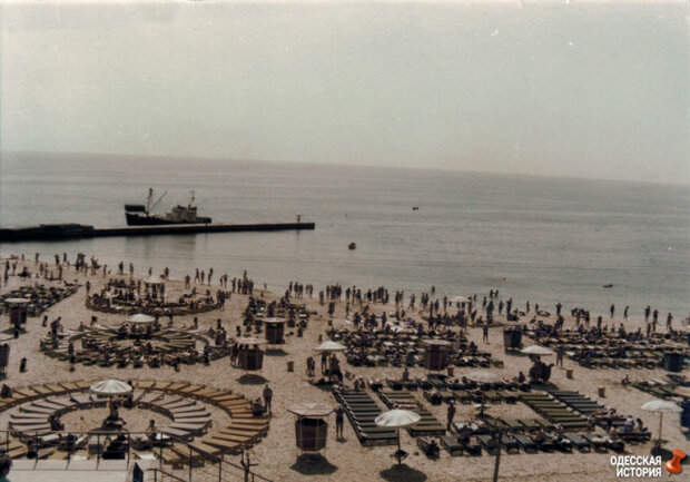 Давай взятку за путевки, либо отдыхай &quot;дикарем&quot;. Какими на самом деле были отпуска в СССР