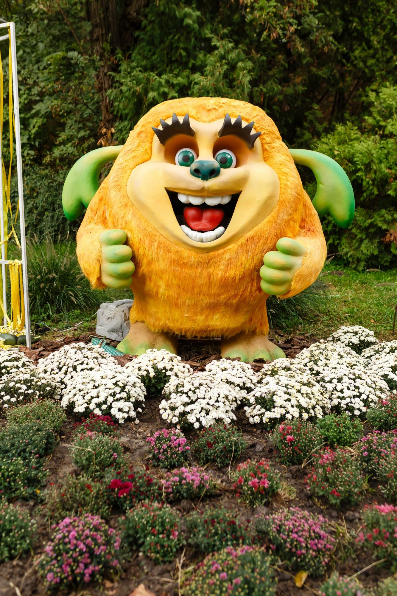 У Києві відкрилася виставка хризантем для дітей і дорослих: вражаючі фото