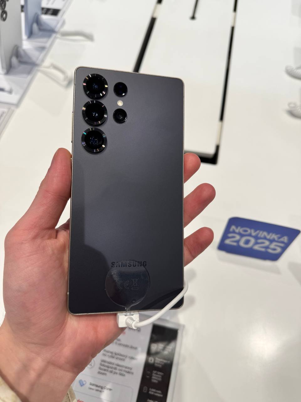 Galaxy S25: Samsung офіційно представила 3 флагмани нового покоління