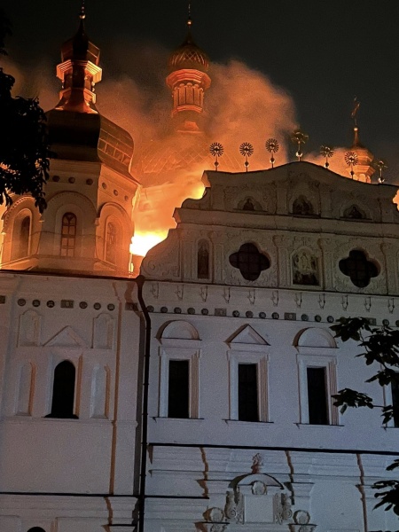 Russian strike damages Kyiv's UNESCO-listed Lavra complex