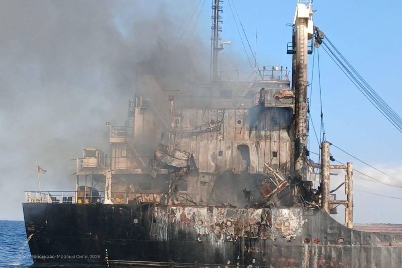 Russia hits civilian grain ship with cruise missiles, killing five