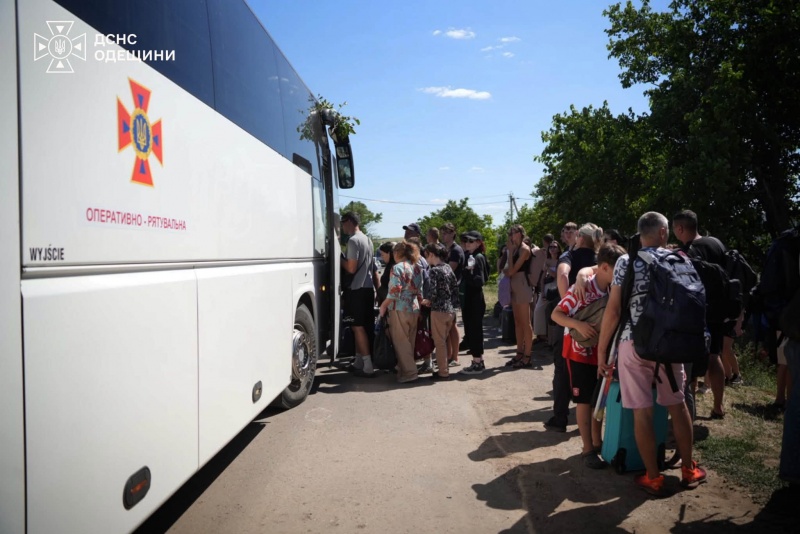 Second Russian strike on train in Odesa region leaves child injured: Footage