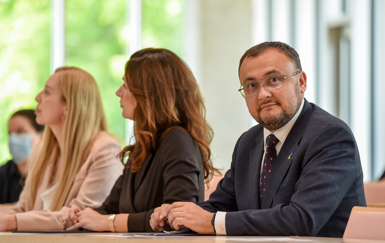 Волинська трагедія, українські біженці, блокада кордону – інтерв'ю з послом України в Польщі