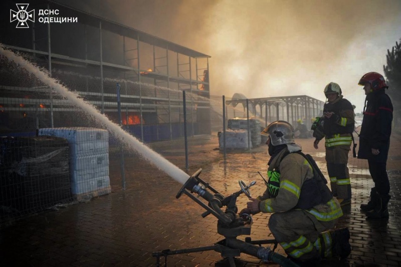 Russian attack hits two Odesa hypermarkets, warehouses and energy facilities