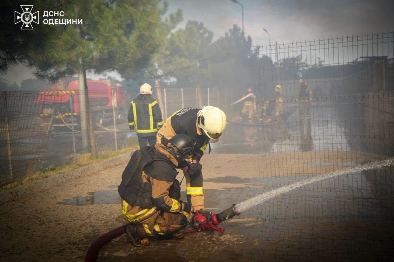 Russian attack hits two Odesa hypermarkets, warehouses and energy facilities
