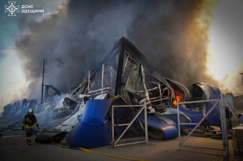 Russian attack hits two Odesa hypermarkets, warehouses and energy facilities