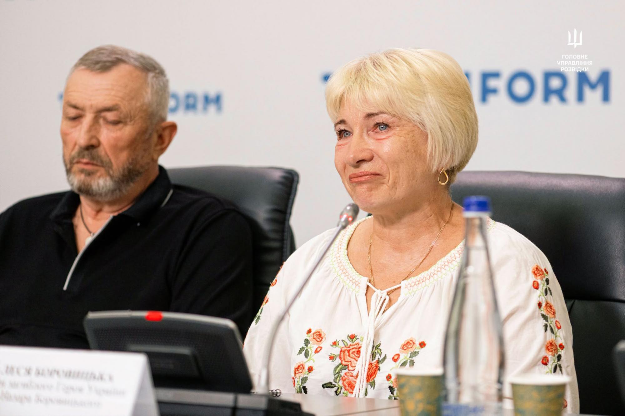 Двічі проривався в оточену "Азовсталь": у Києві презентували книгу про Героя України