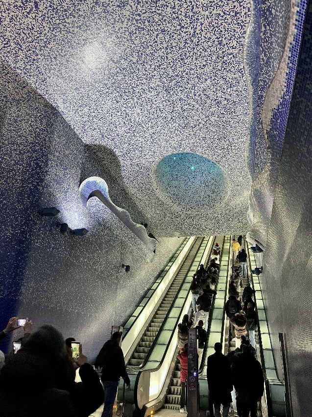 Мафия и воры на мотоциклах. Чего ждать в Неаполе - одном из опасных городов Италии