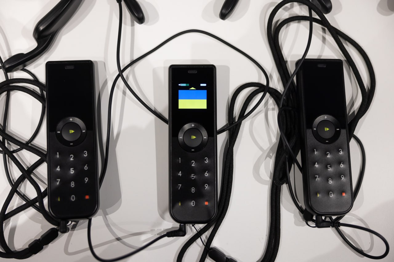 Елена Зеленская в латвийском музее оккупации показала, как носить черный брючный костюм (фото)