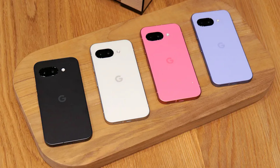 Новий хіт? Цей смартфон середнього класу може &quot;знищити&quot; iPhone 16e вже у 2025 році