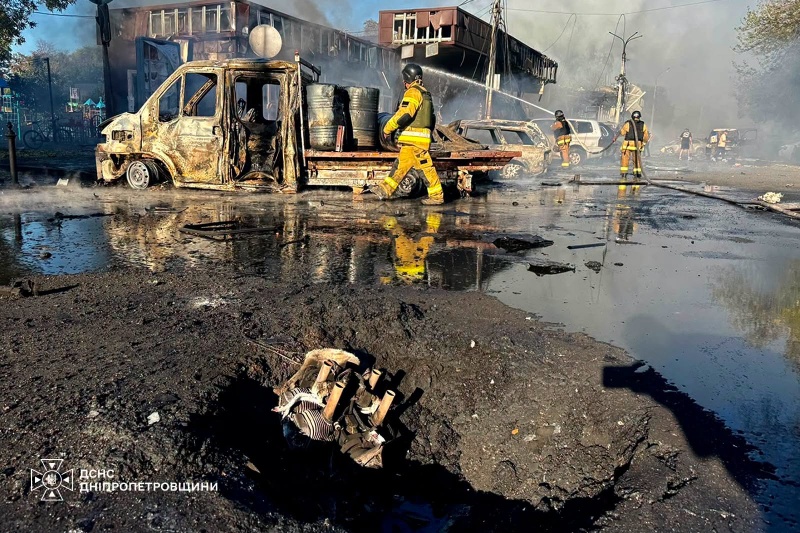 Russian strike near shopping center in Ukraine's Pavlohrad: Death and injury toll rises