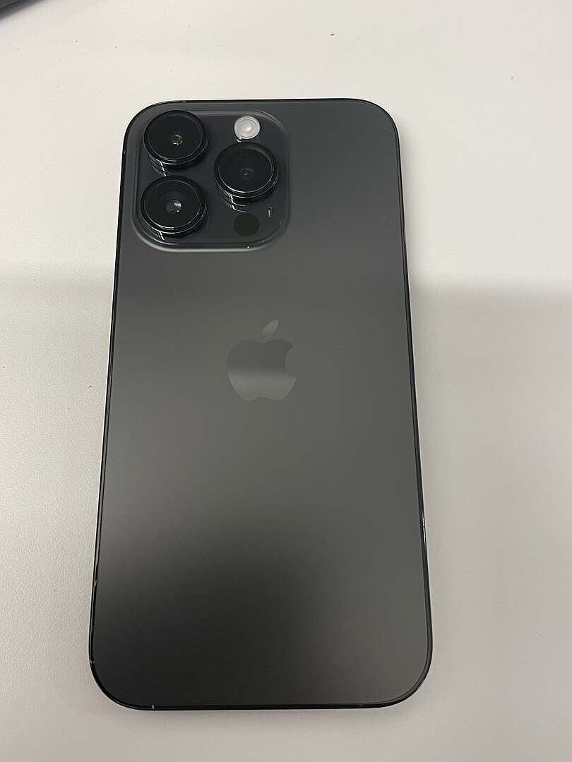 Эволюция iPhone: как менялся &quot;яблочный&quot; смартфон с 2007 года по сей день