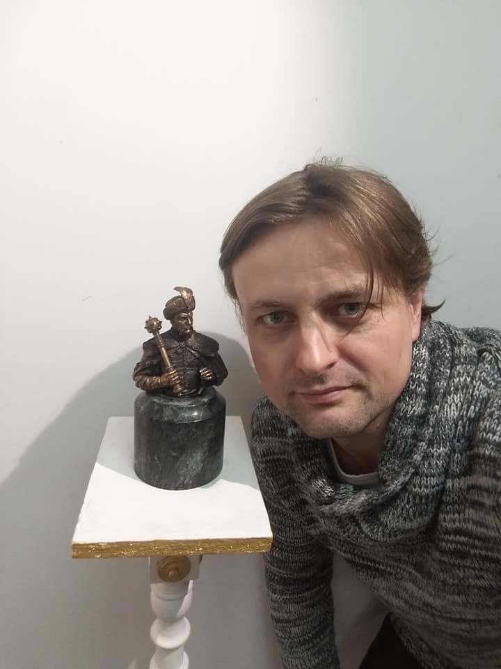 Загинув відомий харківський художник і скульптор Антон Дербілов. Без батька залишилося 3 доньки