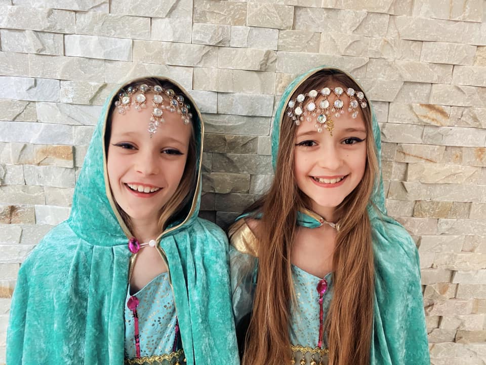 Экс-жена Тимощука рассказала, как он врет собственным детям: "Дочери уже смеются над ним"