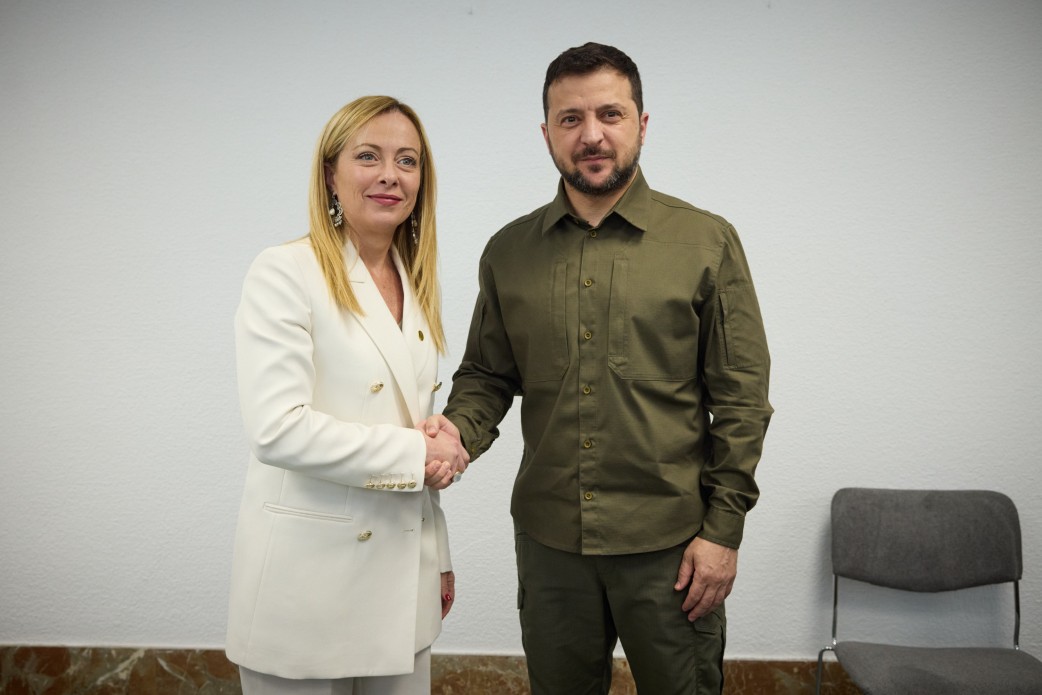 Focus on air defense. What Zelenskyy is negotiating in Spain: Details of visit