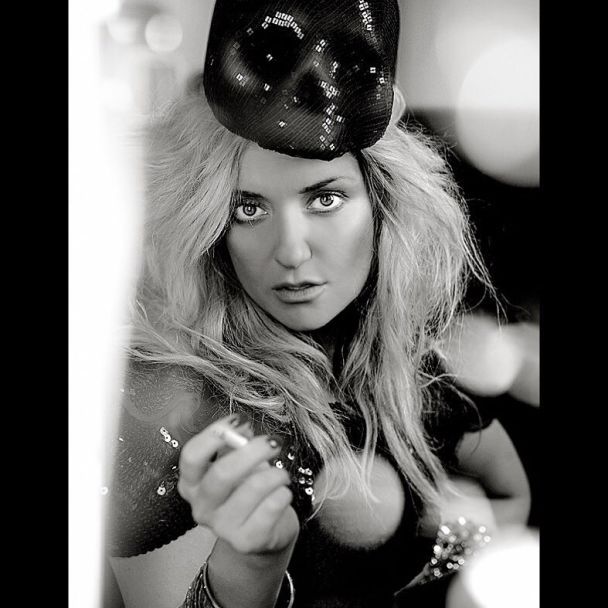 Наталія Могилевська 29 років тому і зараз: як змінювалася співачка (фото)