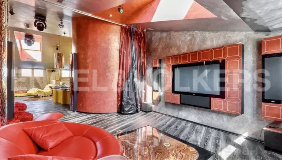 Слили фото 4-этажной квартиры &quot;любовницы&quot; Путина (фото)