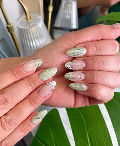 Этот цвет маникюра - горячий тренд сезона: как он выглядит и какие дизайны выбрать