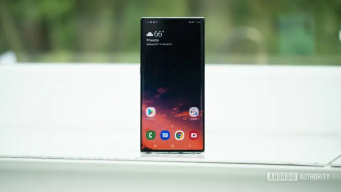 Ікони стилю. Топ-10 найкрасивіших і вражаючих смартфонів, які підкорили світ за 15 років