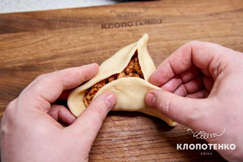 Ідеальні пиріжки з м'ясом: Клопотенко поділився простим рецептом