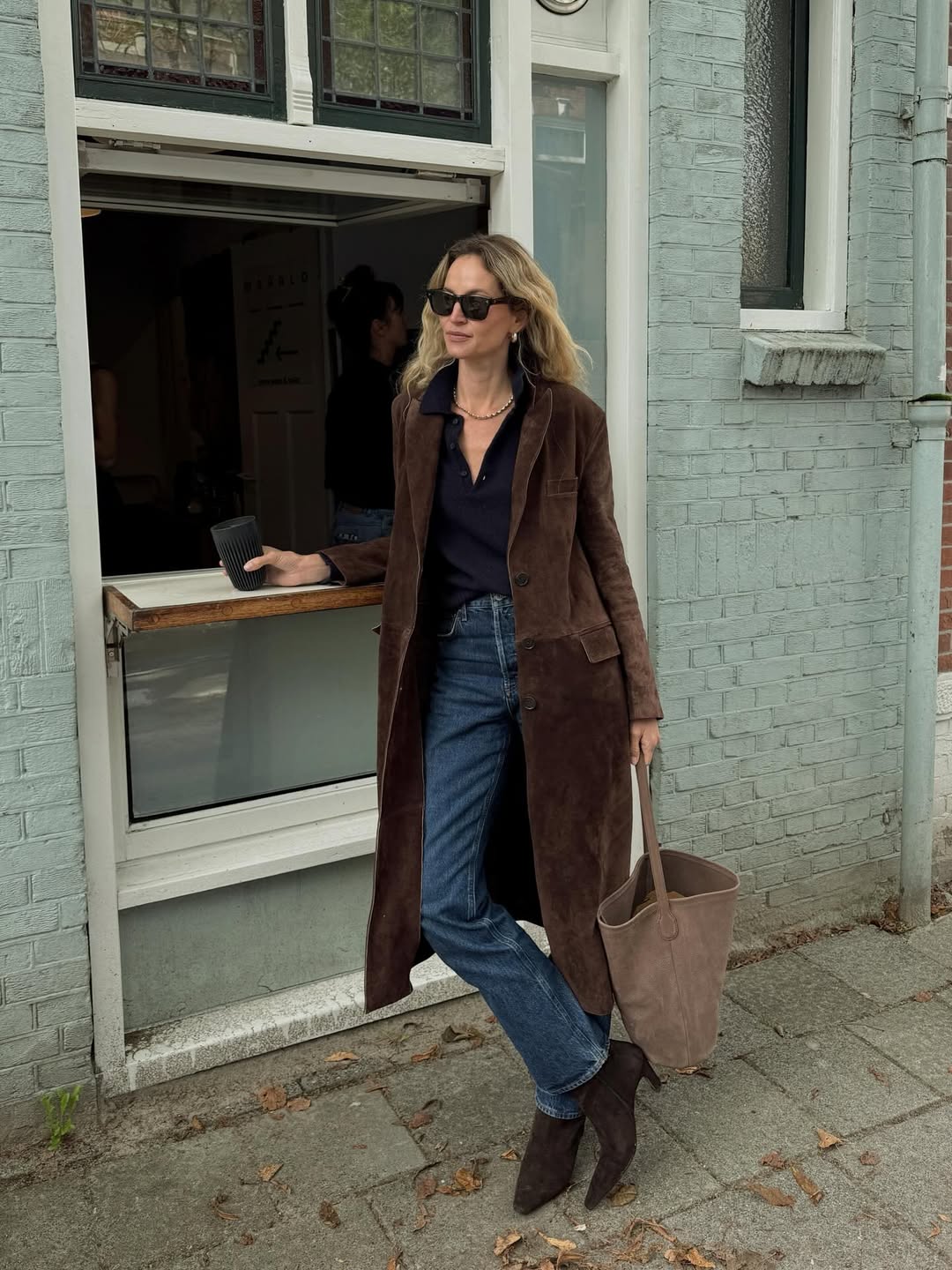 Джинси-сигарети знову в моді: чому вони повернулися і як їх носити