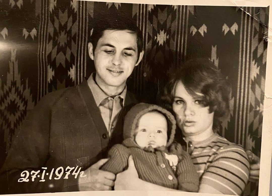 Пономарьов зворушив сумними словами про свою маму і показав її у молодості