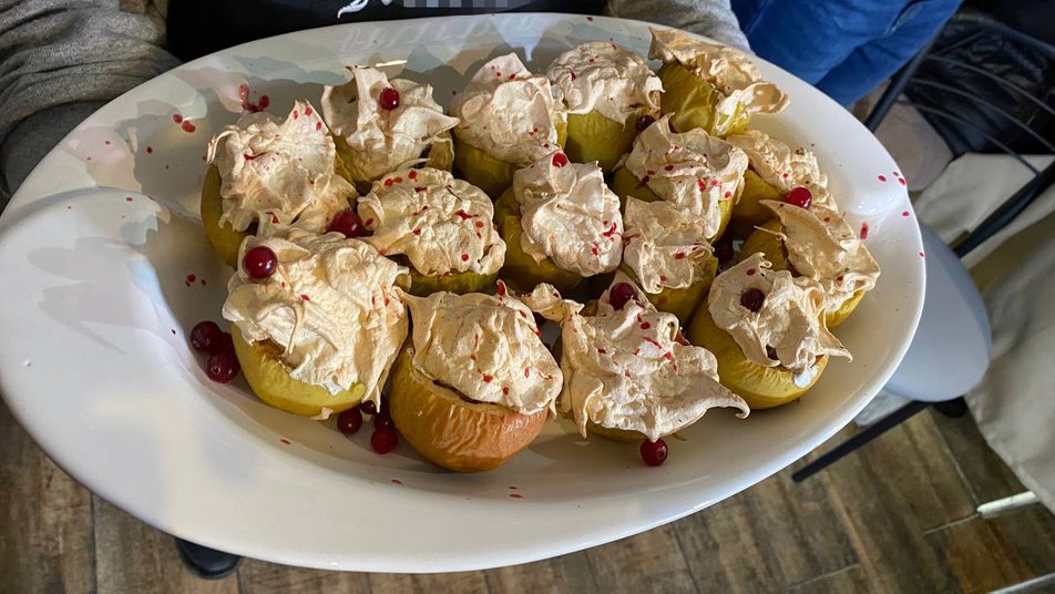 Любила кисле та солодке. У Луцьку відтворили смаколики, які готувала Леся Українка