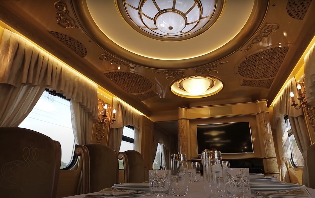 Укрзализныця похвасталась &quot;золотым вагоном&quot;: как выглядит VIP-поездка за 24 тысячи