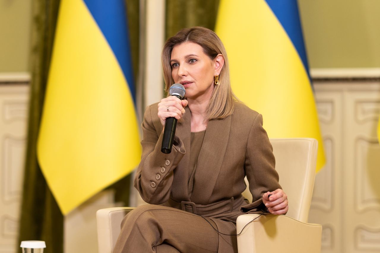 30 лучших образов Елены Зеленской за 2023 год