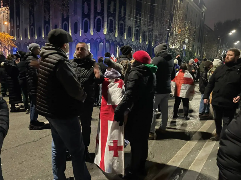 Protests in Tbilisi: Security forces prepare water cannons and mobilize special forces near parliament